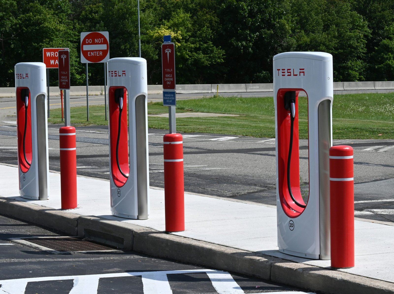 10 Reasons Why Electric Cars Are the Future of Transportation