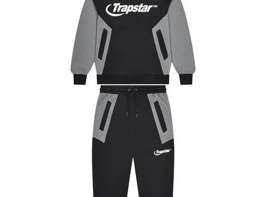 hyperdrive-panel-tracksuit-black